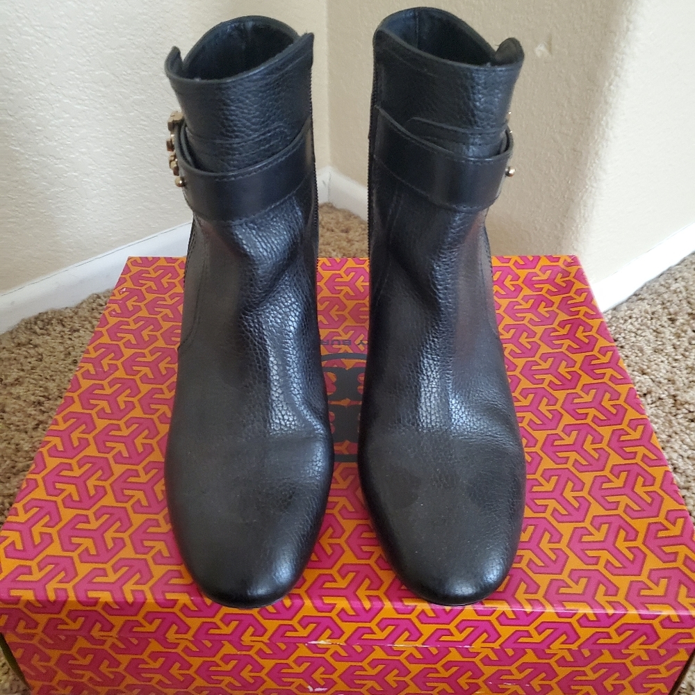Tory Burch Elina Black Bootie 10.5